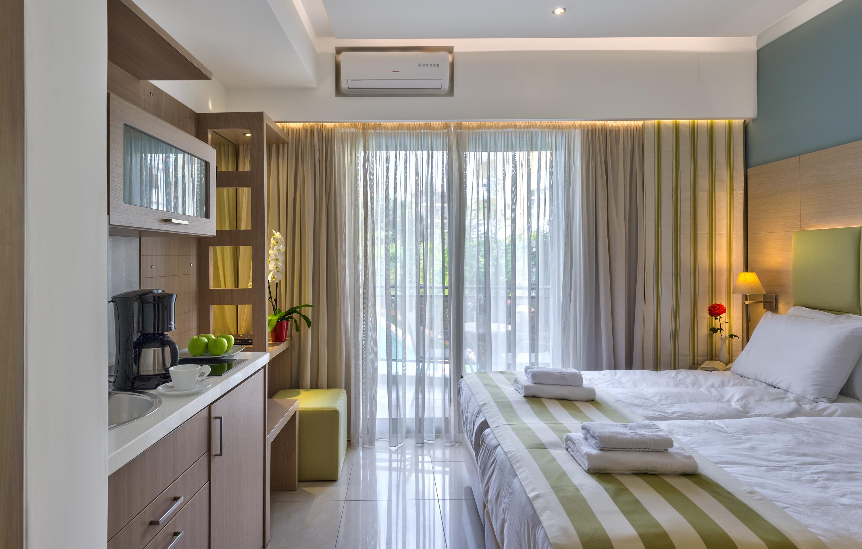 Leonidas Hotel & Apartments Rethymno  ภายนอก รูปภาพ
