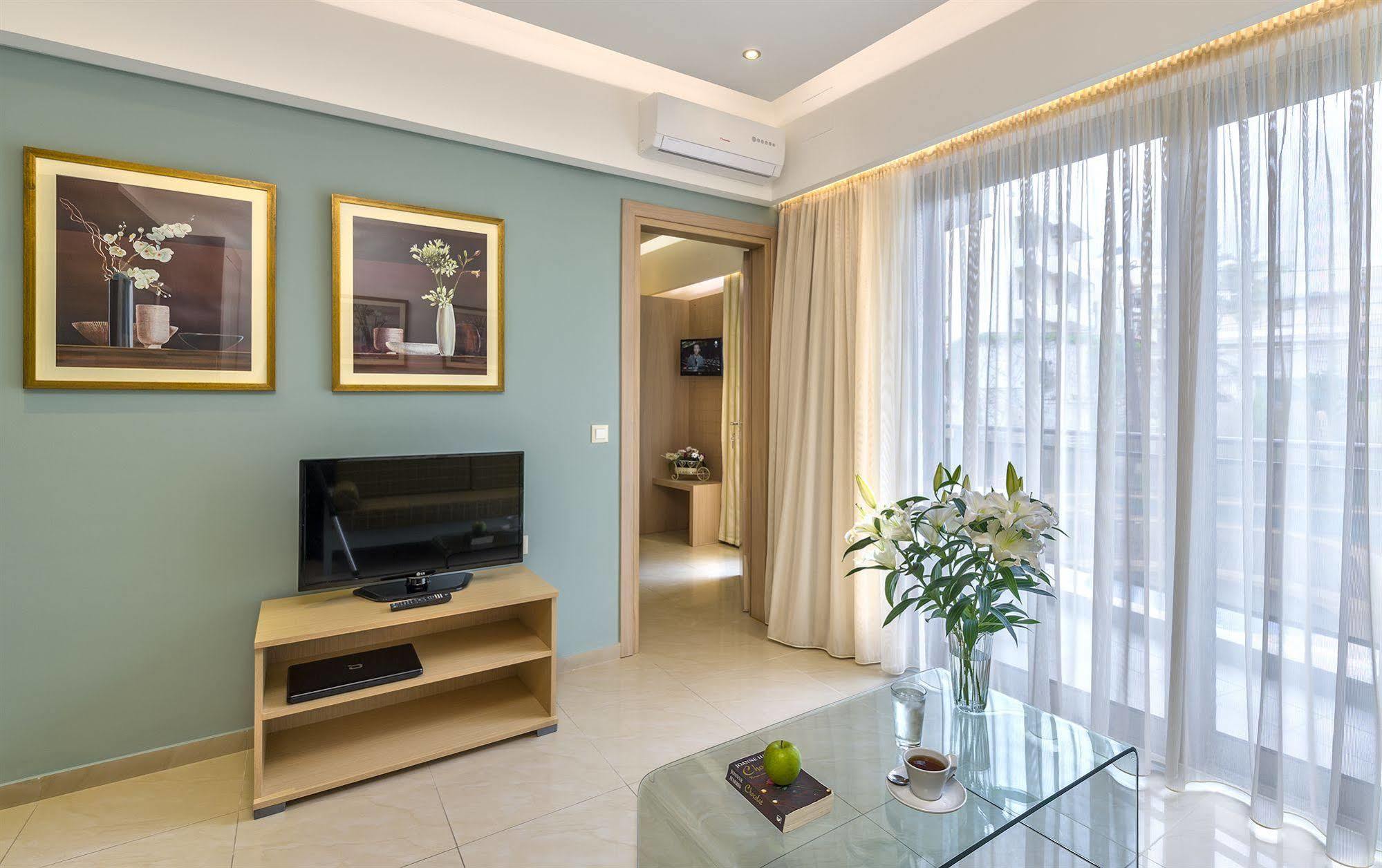 Leonidas Hotel & Apartments Rethymno  ภายนอก รูปภาพ
