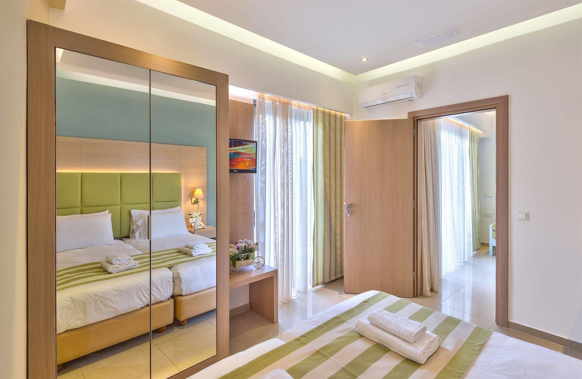Leonidas Hotel & Apartments Rethymno  ภายนอก รูปภาพ